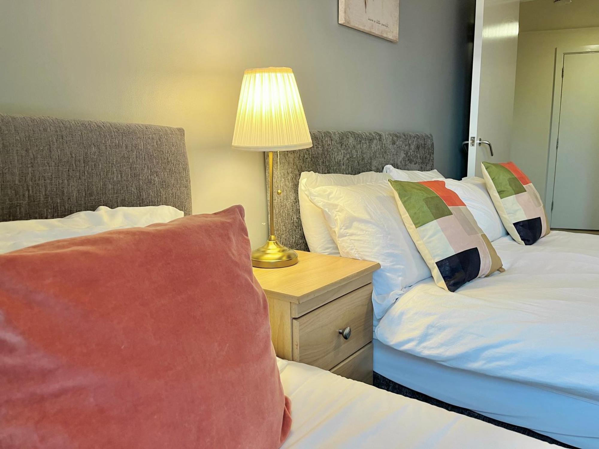 Skyview Apartment By Noknokstay - City Centre With Parking - Group, Family, Business シェフィールド エクステリア 写真
