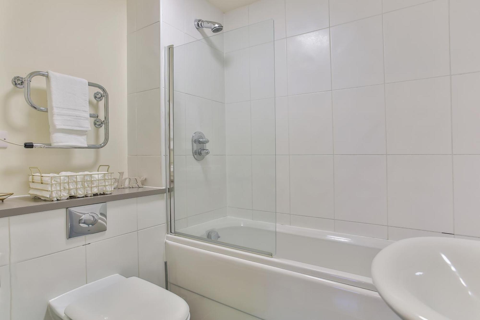 Skyview Apartment By Noknokstay - City Centre With Parking - Group, Family, Business シェフィールド エクステリア 写真