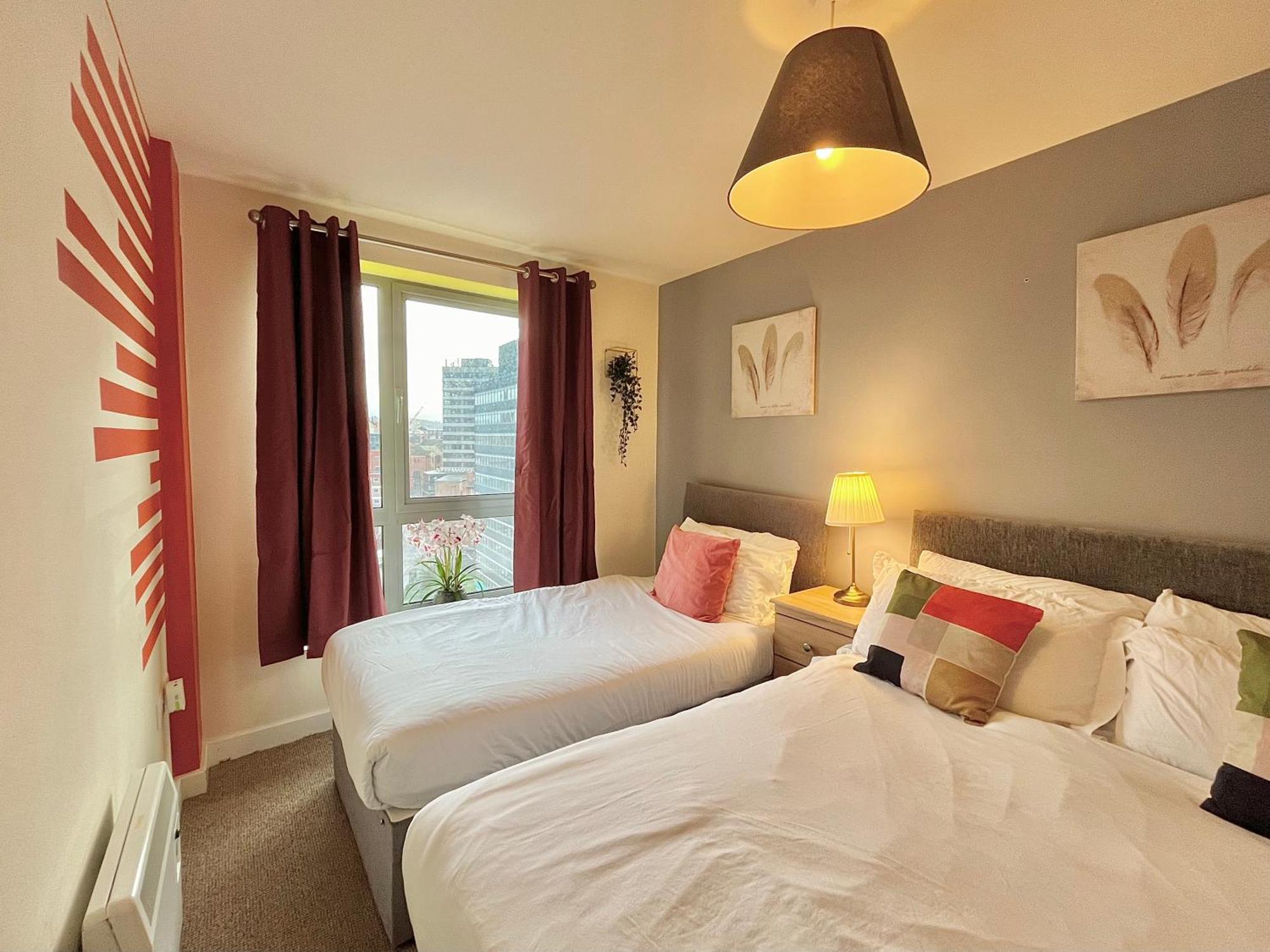 Skyview Apartment By Noknokstay - City Centre With Parking - Group, Family, Business シェフィールド エクステリア 写真