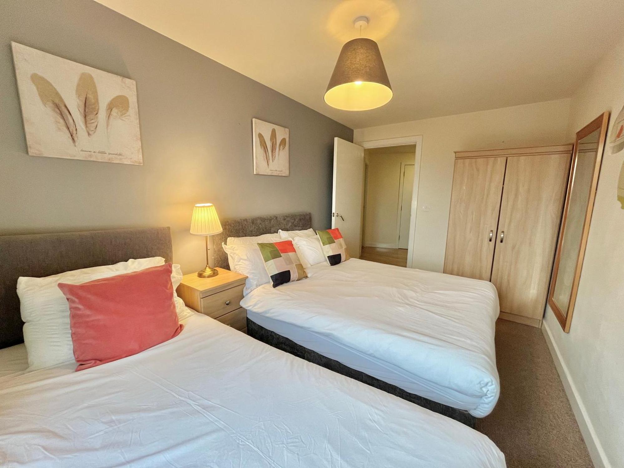 Skyview Apartment By Noknokstay - City Centre With Parking - Group, Family, Business シェフィールド エクステリア 写真