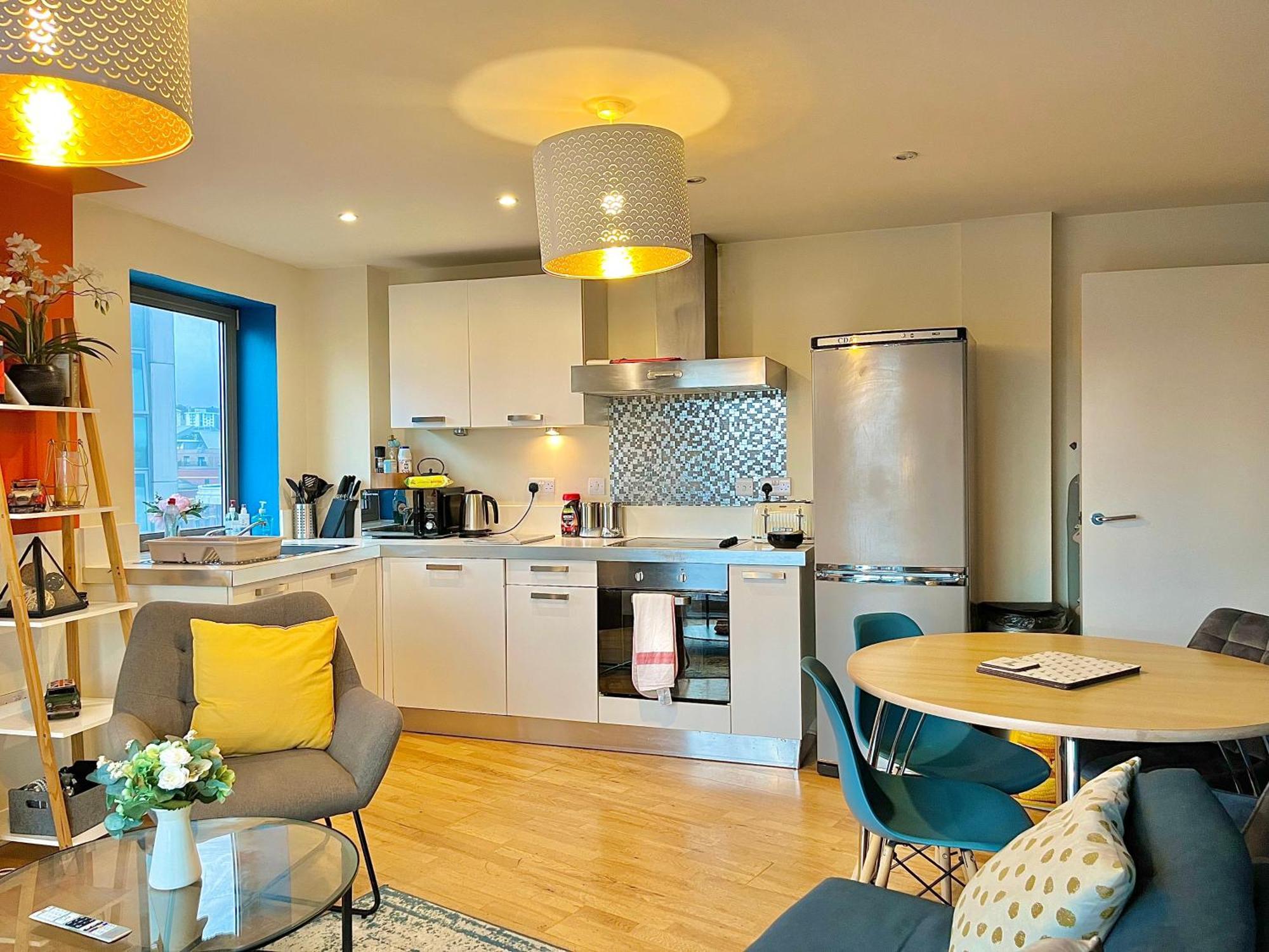Skyview Apartment By Noknokstay - City Centre With Parking - Group, Family, Business シェフィールド エクステリア 写真