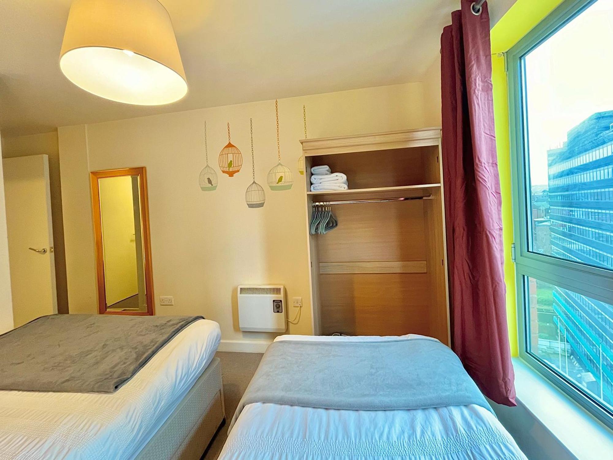 Skyview Apartment By Noknokstay - City Centre With Parking - Group, Family, Business シェフィールド エクステリア 写真