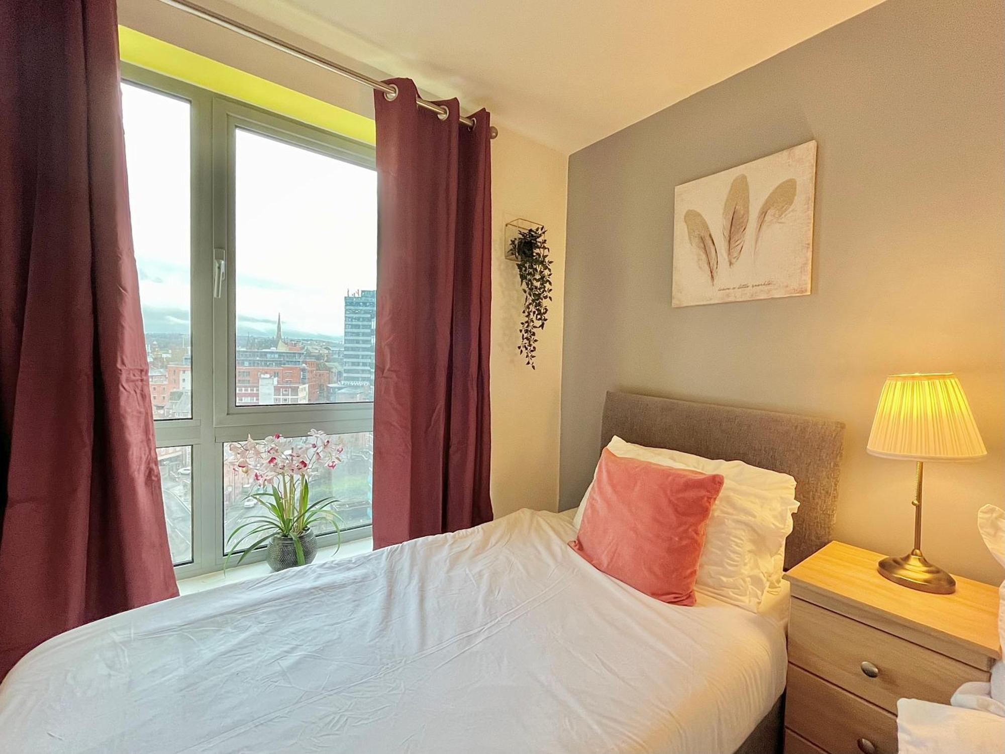 Skyview Apartment By Noknokstay - City Centre With Parking - Group, Family, Business シェフィールド エクステリア 写真
