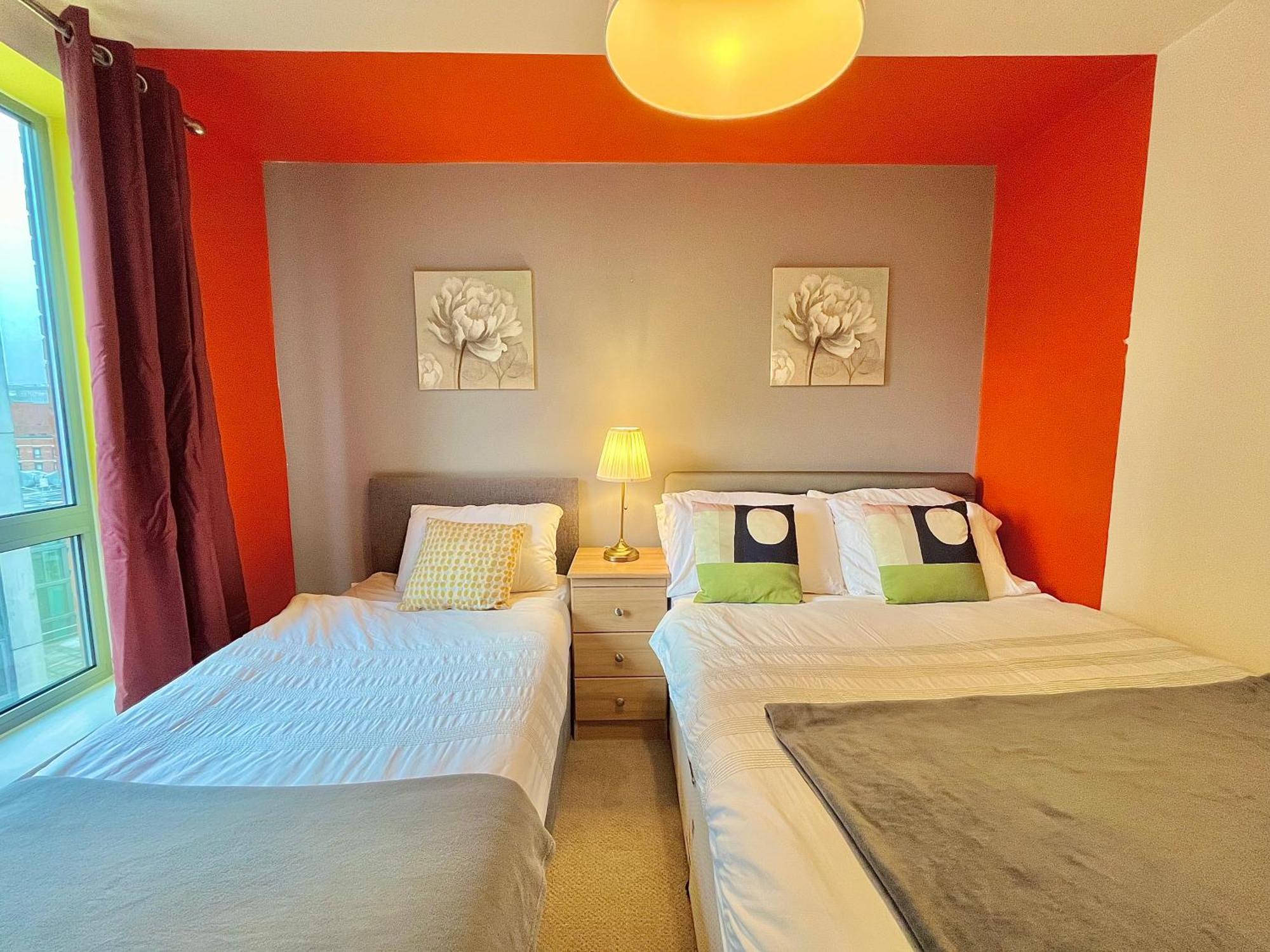 Skyview Apartment By Noknokstay - City Centre With Parking - Group, Family, Business シェフィールド エクステリア 写真